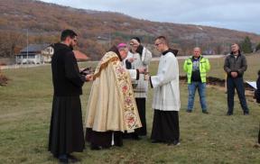 U Livnu se gradi križni put od betona i bronce