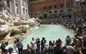 fontana di trevi