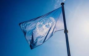 un