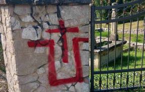 MUP HBŽ-a poduzima mjere zbog grafita na mezarju u Livnu