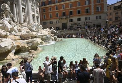 fontana di trevi