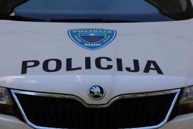 policija