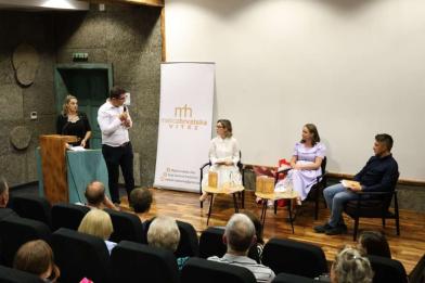 prva knjiga poezije autorice Ružice Dujmović - Krišto