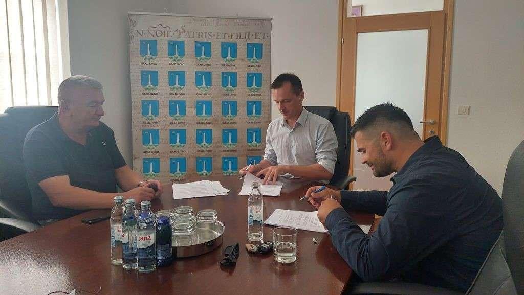 livno