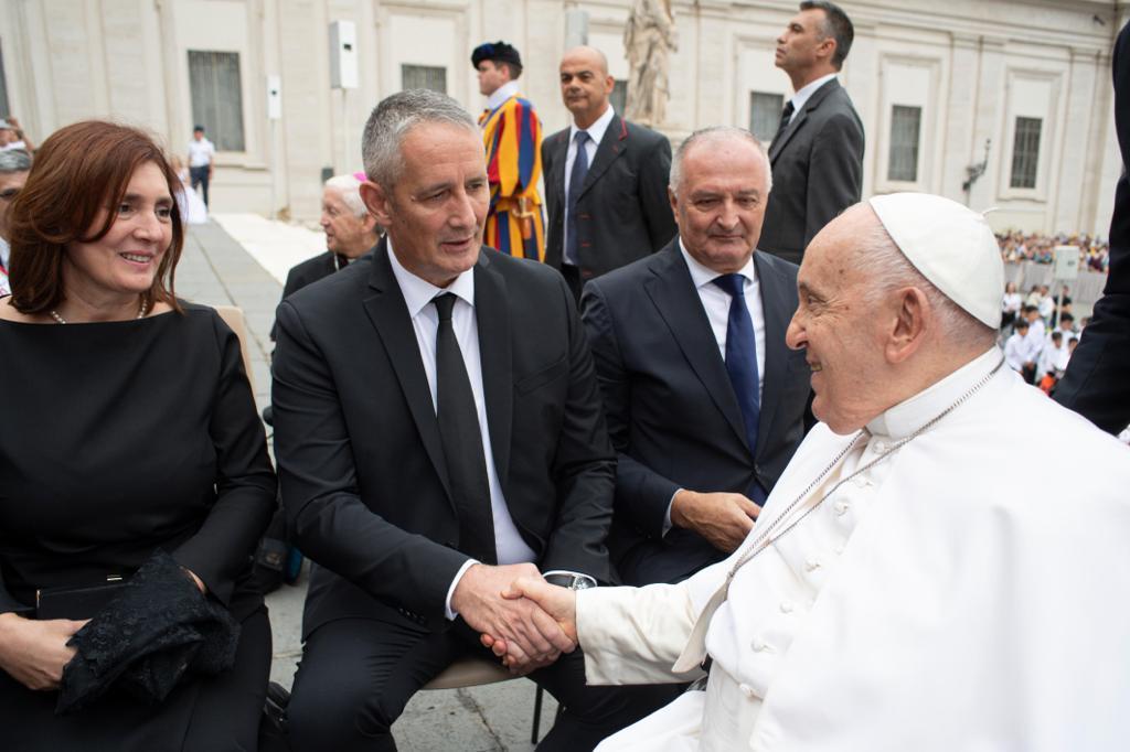 Galić se susreo s papom Franjom