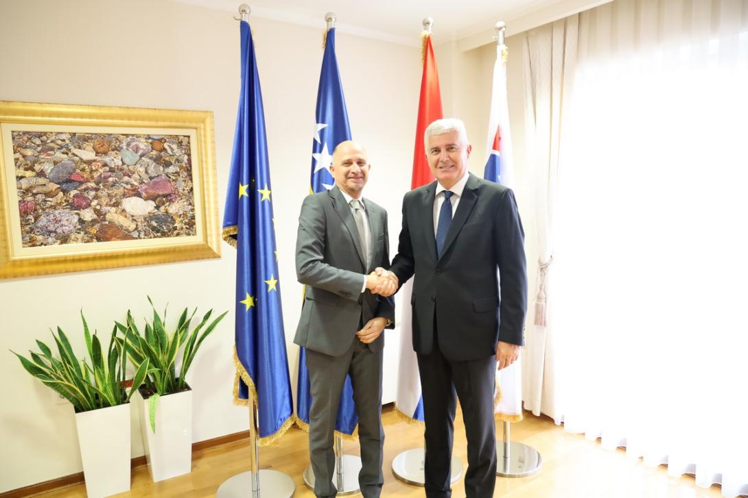 čović