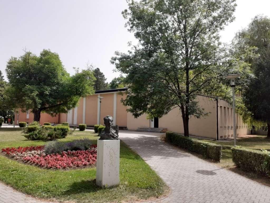 livno