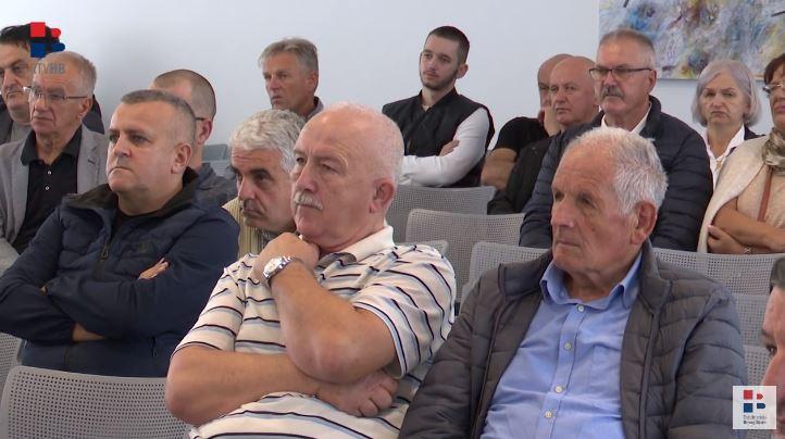 stopama pobijenih simpozij