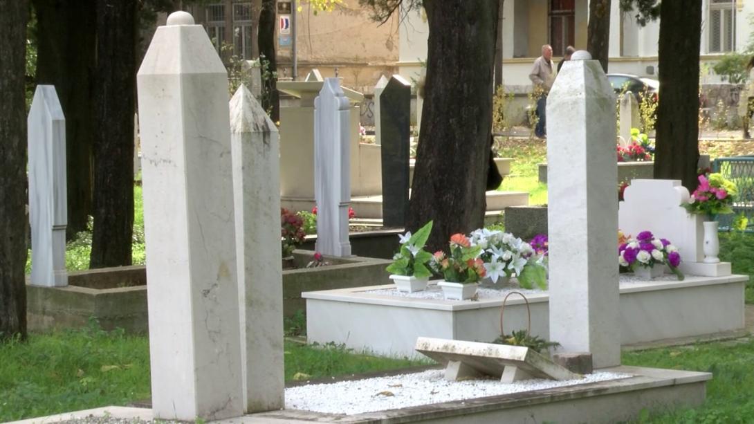 Mezarovi