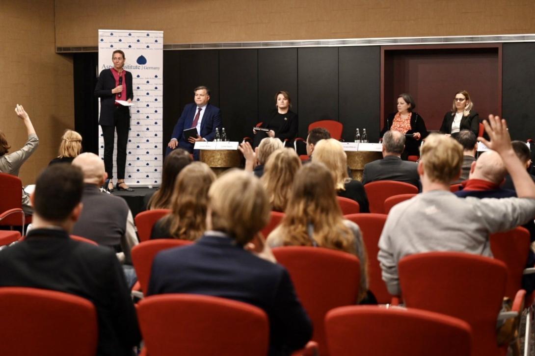 ZMVP na Konferenciji.jpg