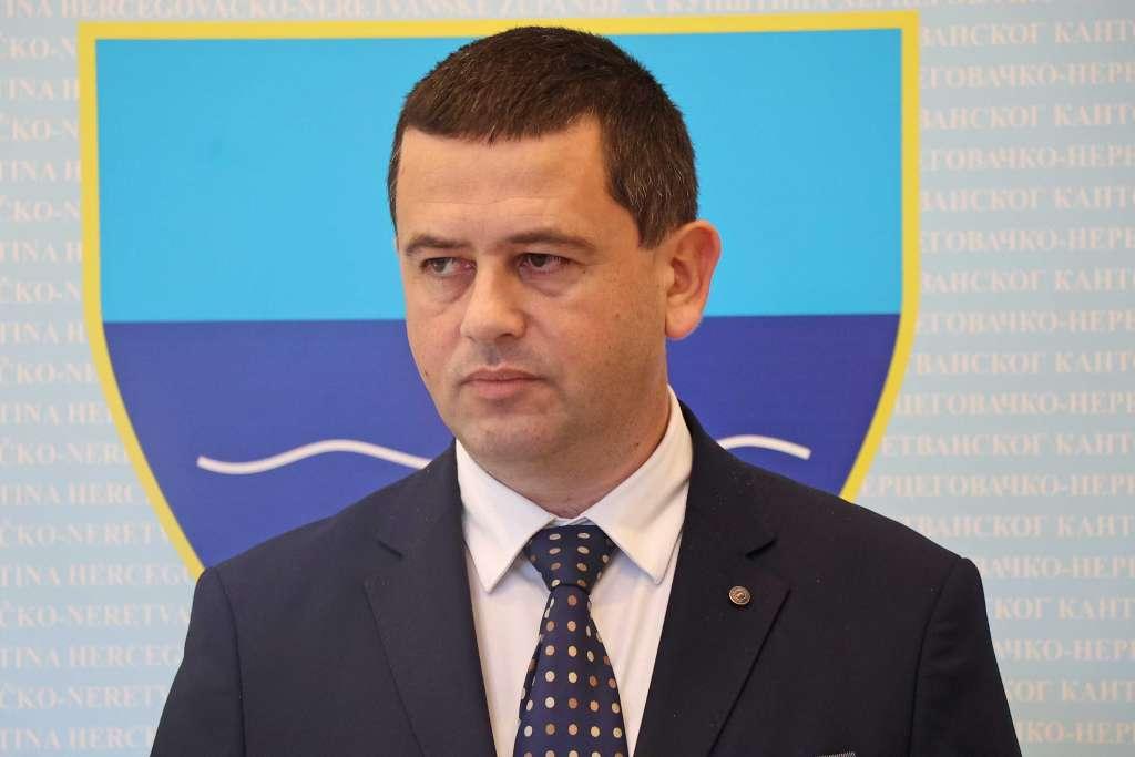 adil suta1