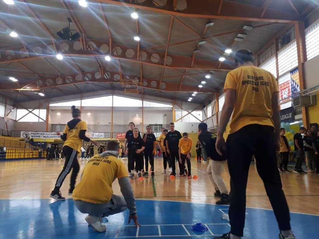 Vedri osmijeh