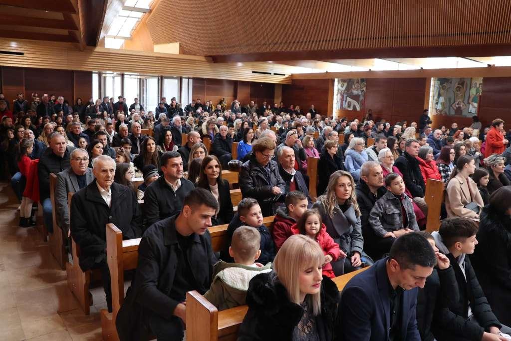 Biskup Petar Palić predvodio misu 