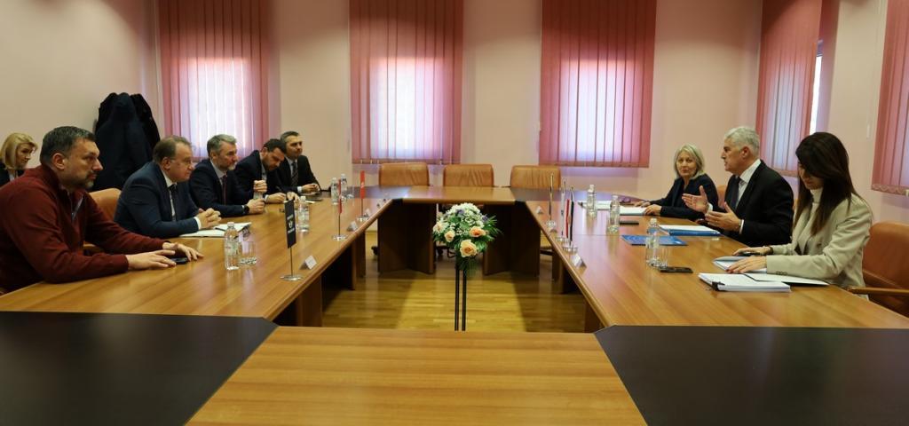 hdz