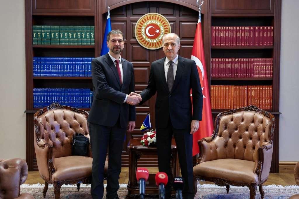 Čavara i Kurtulmuş