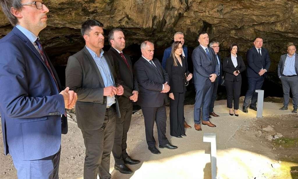 Izaslanstvo Splitsko-dalmatinske županije u radnom posjetu Vladi ŽZH