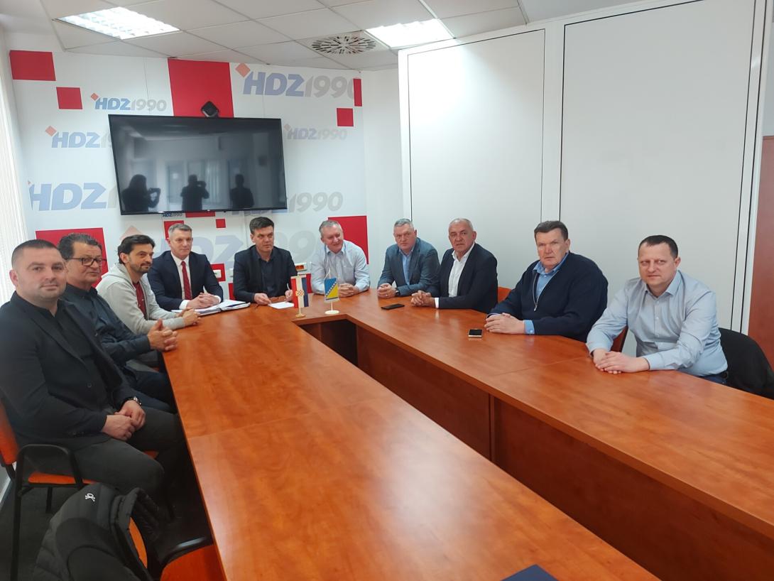 hdz 1990