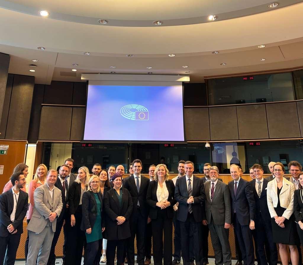 eu parlament dogovorr