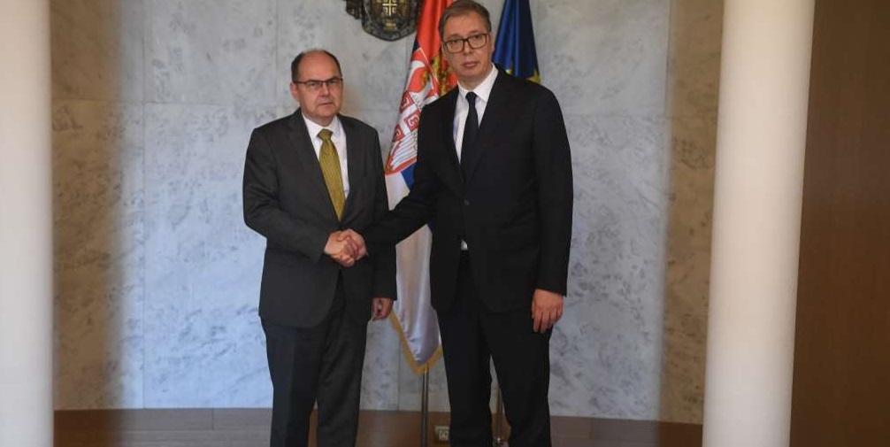 vučić-schmidt