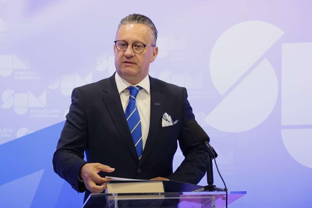 Tomic rektor 