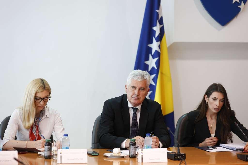 ović