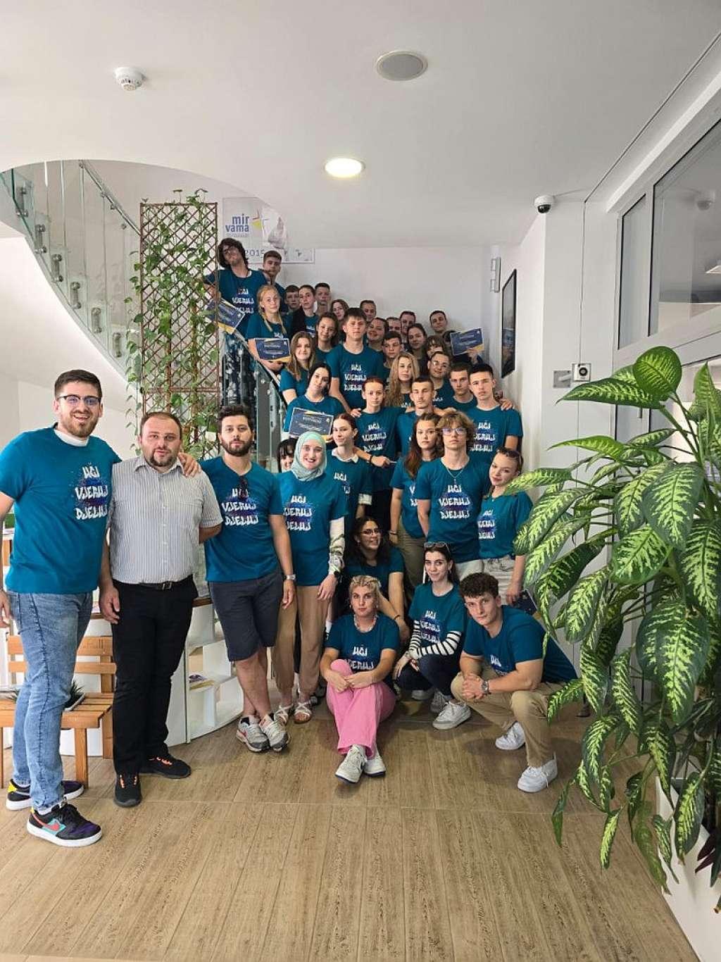  seminar za mlade 'Gradimo mostove'