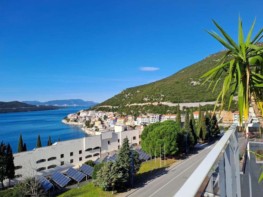 Neum