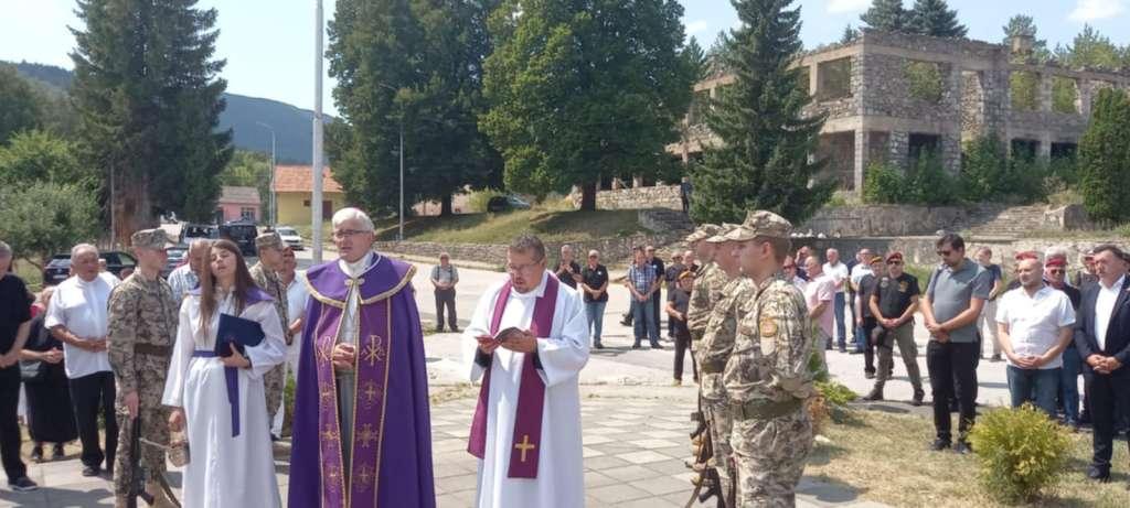 U Bosanskom Grahovu obilježen Dan sjećanja na poginule branitelje