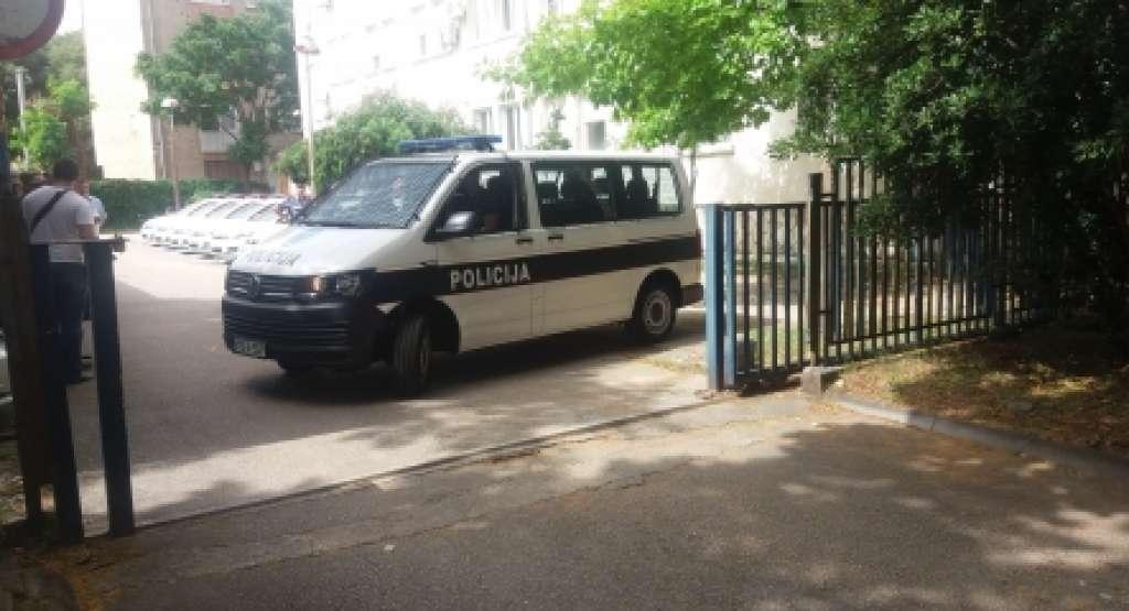 policija