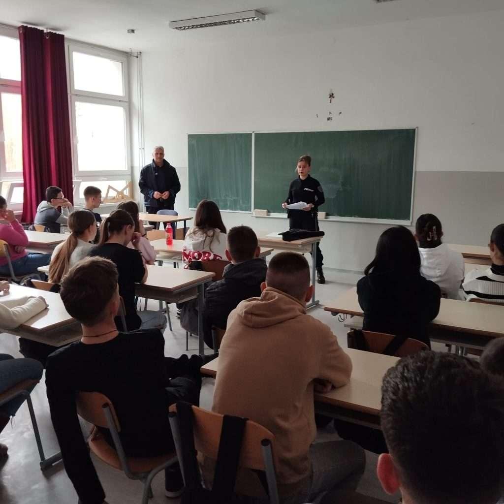 Policijski službenici MUP-a HNŽ-a educirali učenike
