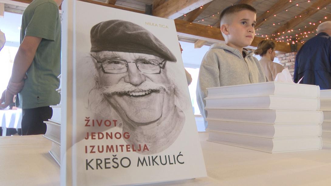 IZUMITELJ.