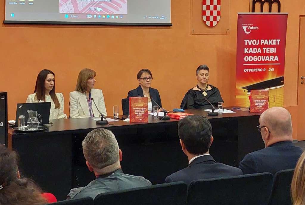 Bbb
