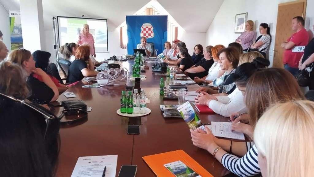 Informativna sesija za žene u ruralnim zajednicama u Livnu
