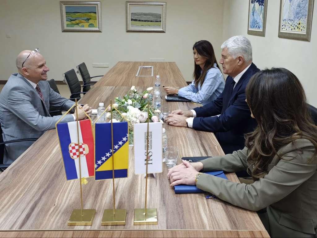 Čović - Pósa