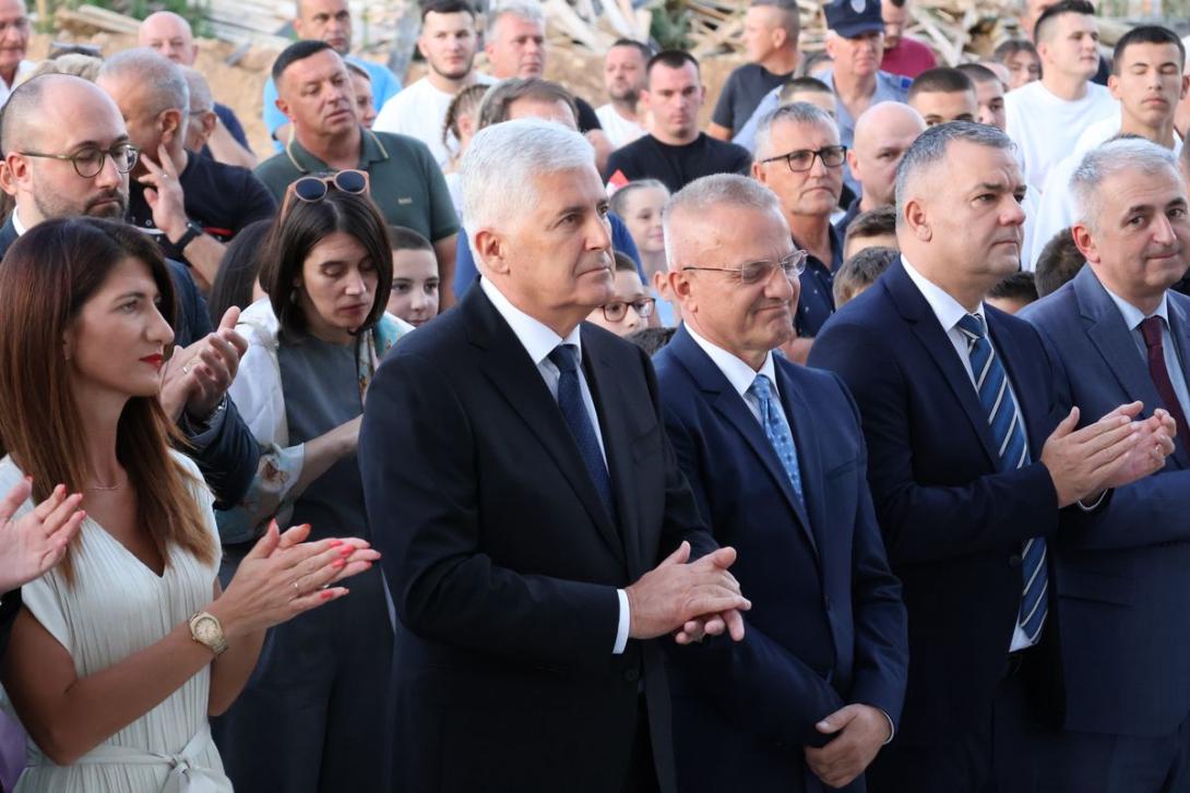 Čović s visokim izaslanstvom svečano otvorio novu gradsku športsku dvoranu