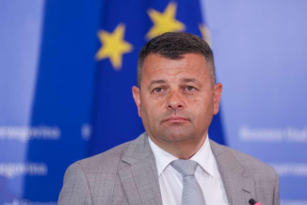 Hurtić