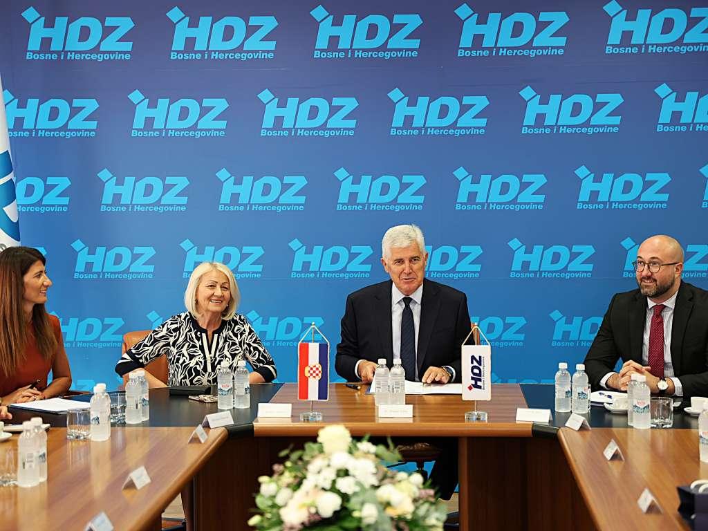 čović
