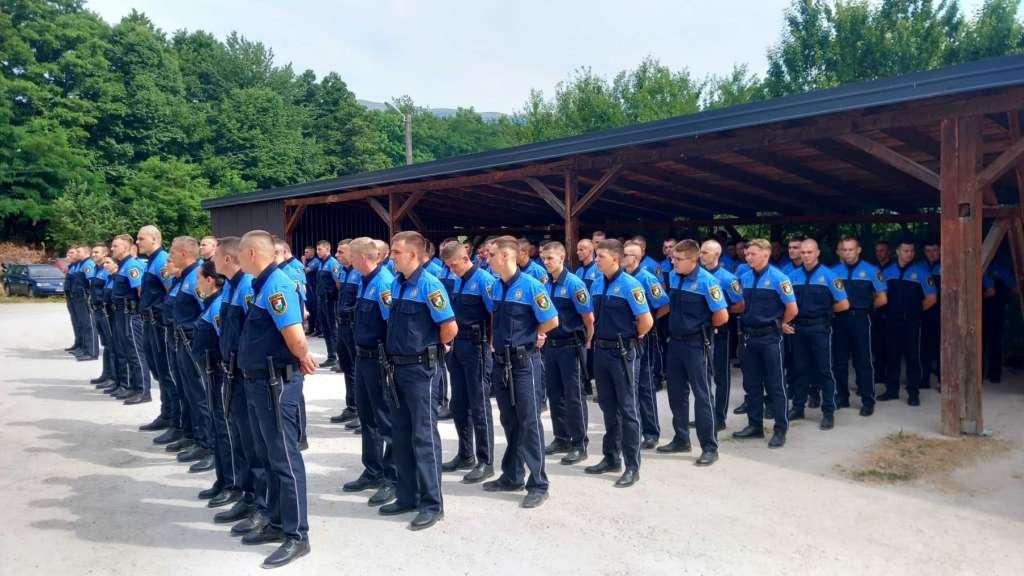 policija