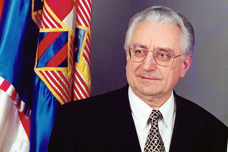 tuđo