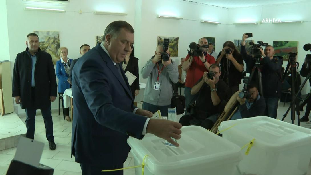 Dodik arh.png