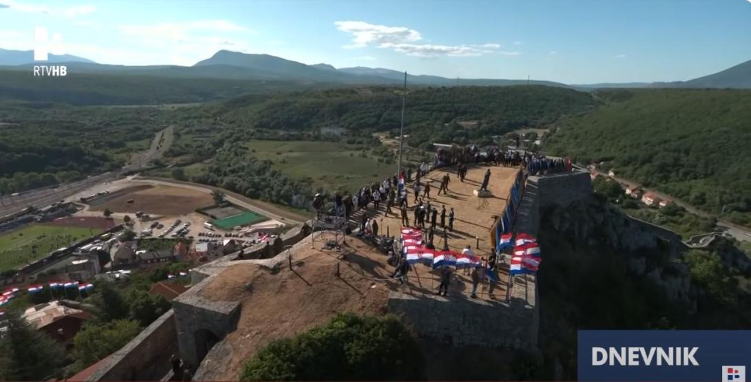 KNIN