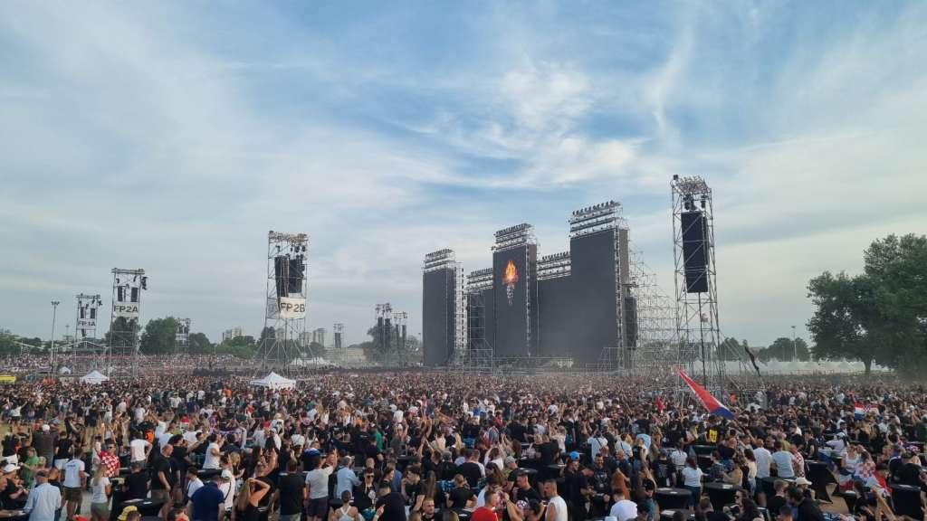 THOMPSON KONCERT