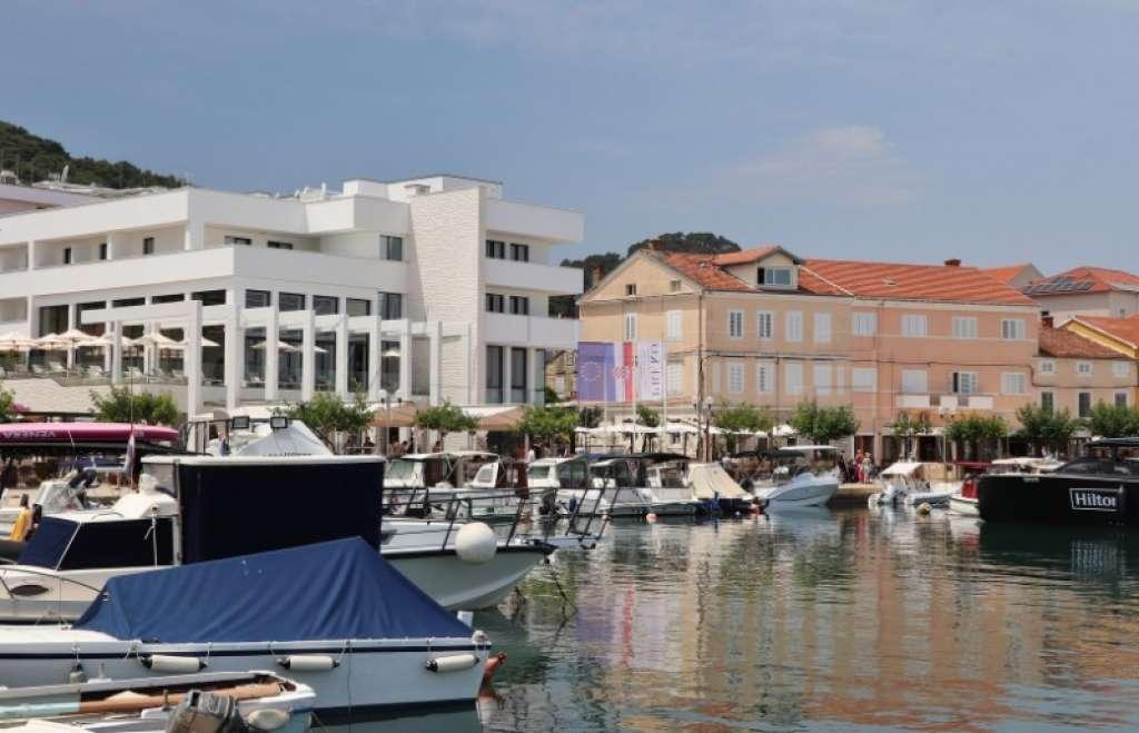 tisno