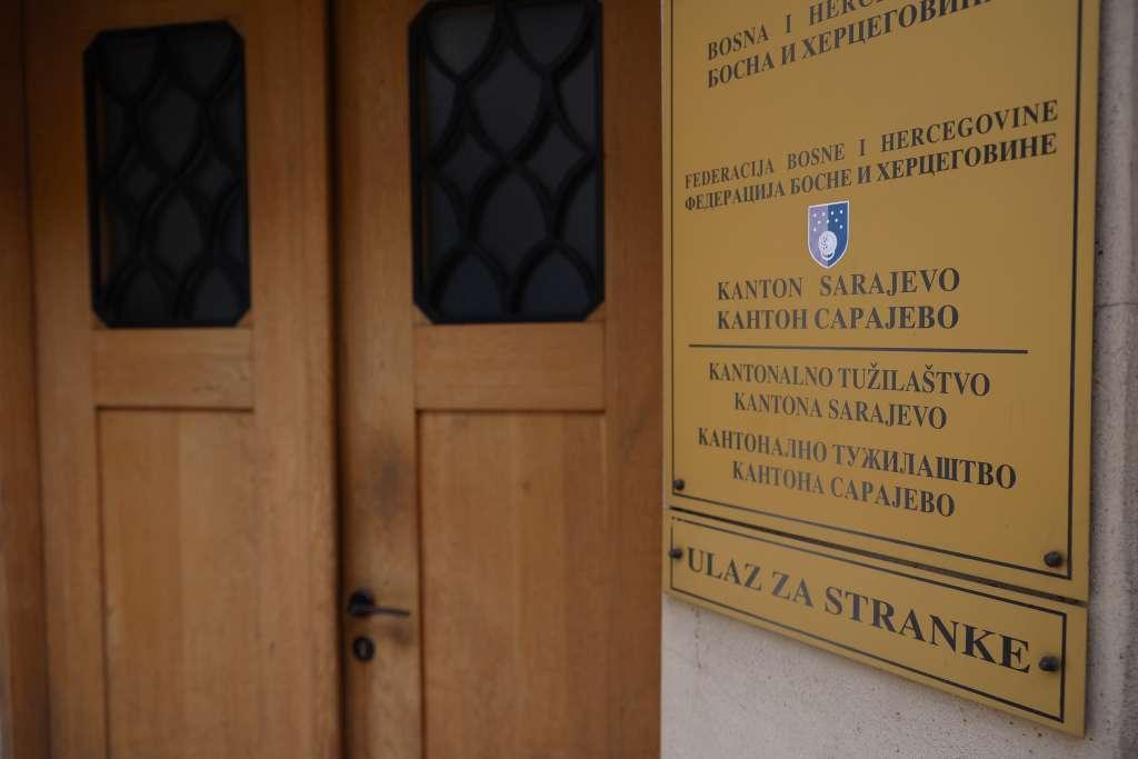 žs