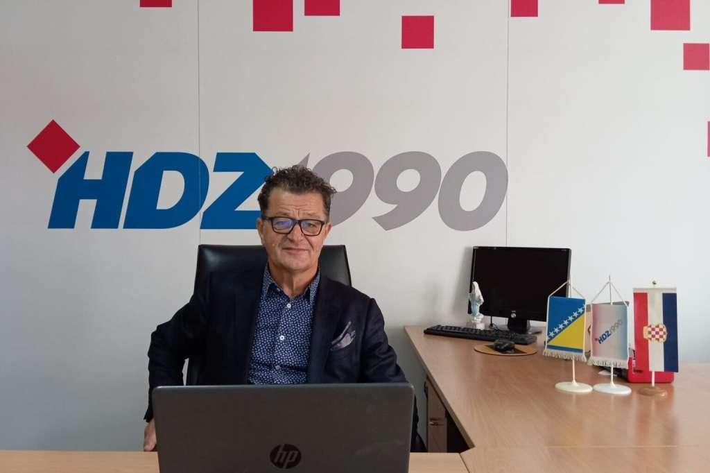 hdz1990