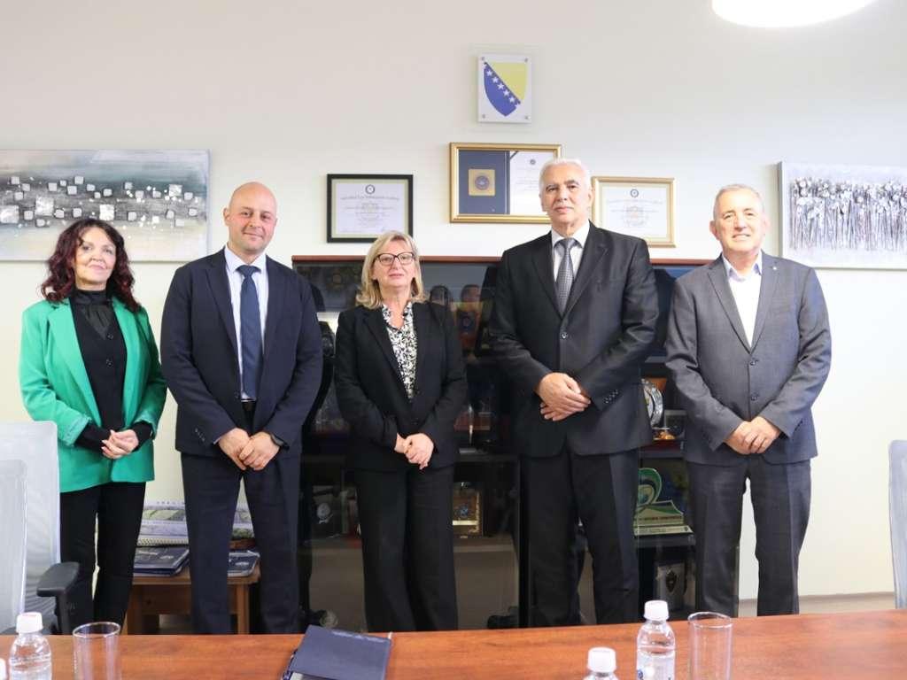 AGENCIJA ZA SKOLOVANJE