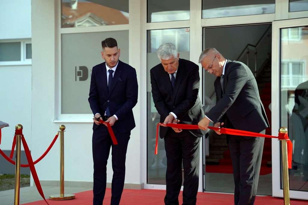 Gornji Vakuf/Uskoplje: Svečano otvoren Hrvatski dom