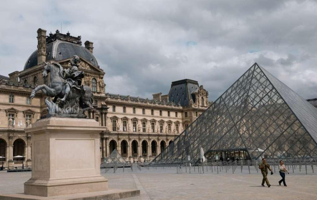 louvre
