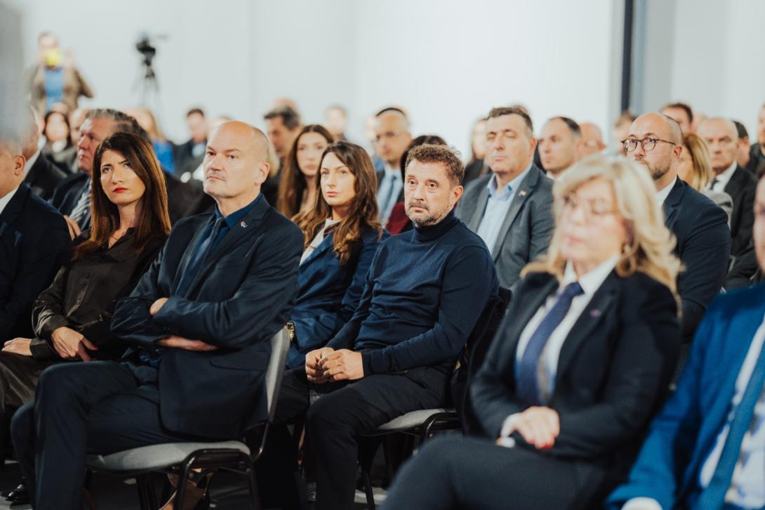 Svečano predstavljen Zbornik Hrvati u daytonskoj BiH