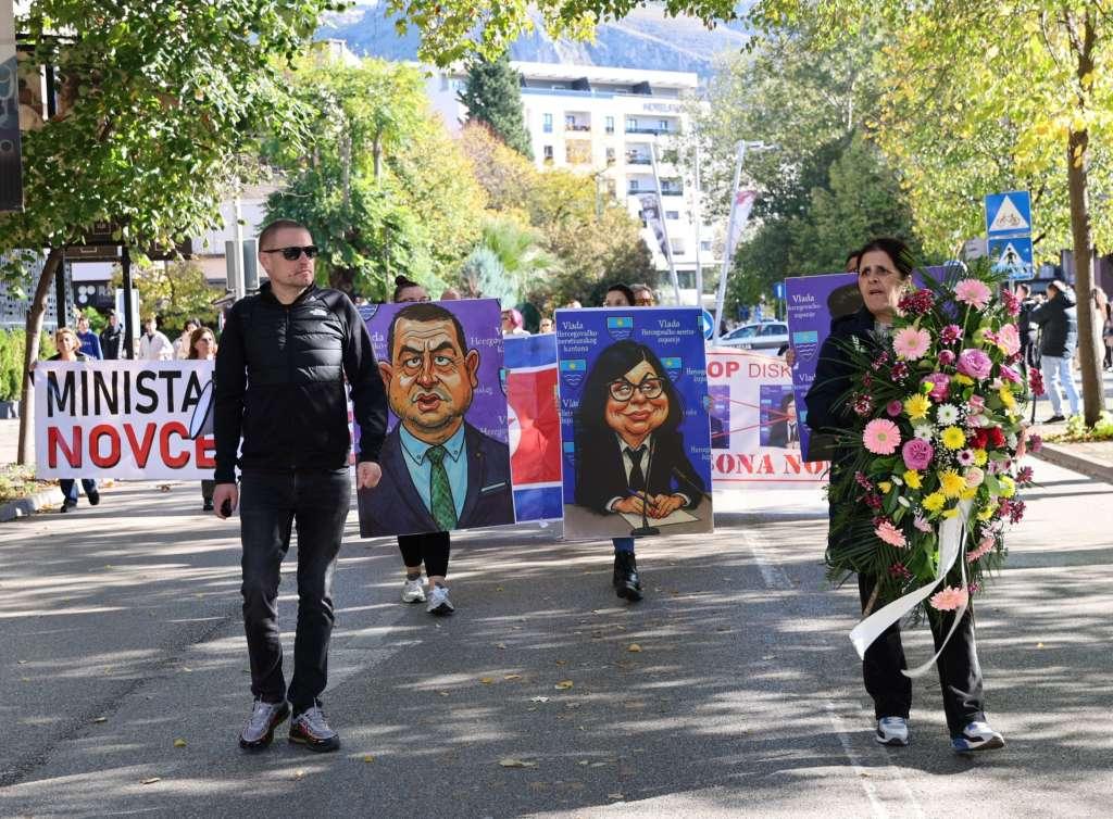 PROSVJEDNA ŠETNJA